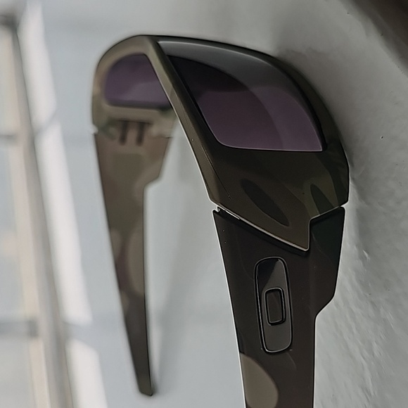 Oakley Men's Sunglasses - Picture 7 of 11